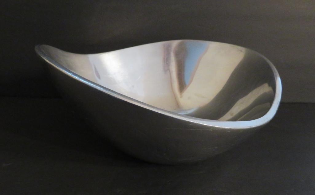 Nambe bowl 569, 9"