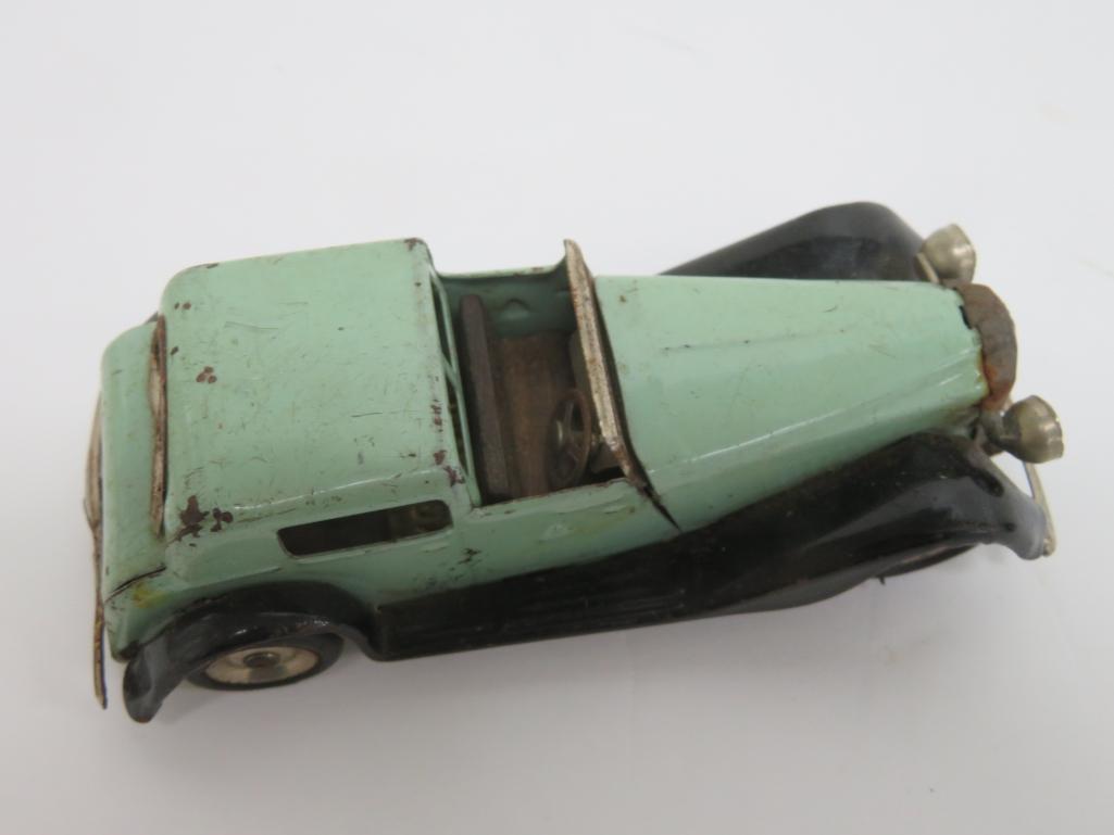 Minic key wind Classic Car, no key with toy, 5"