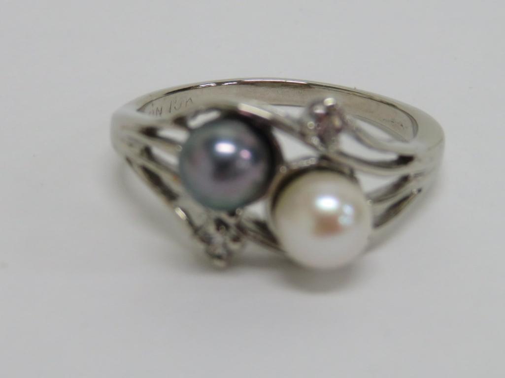 Two pearl rings