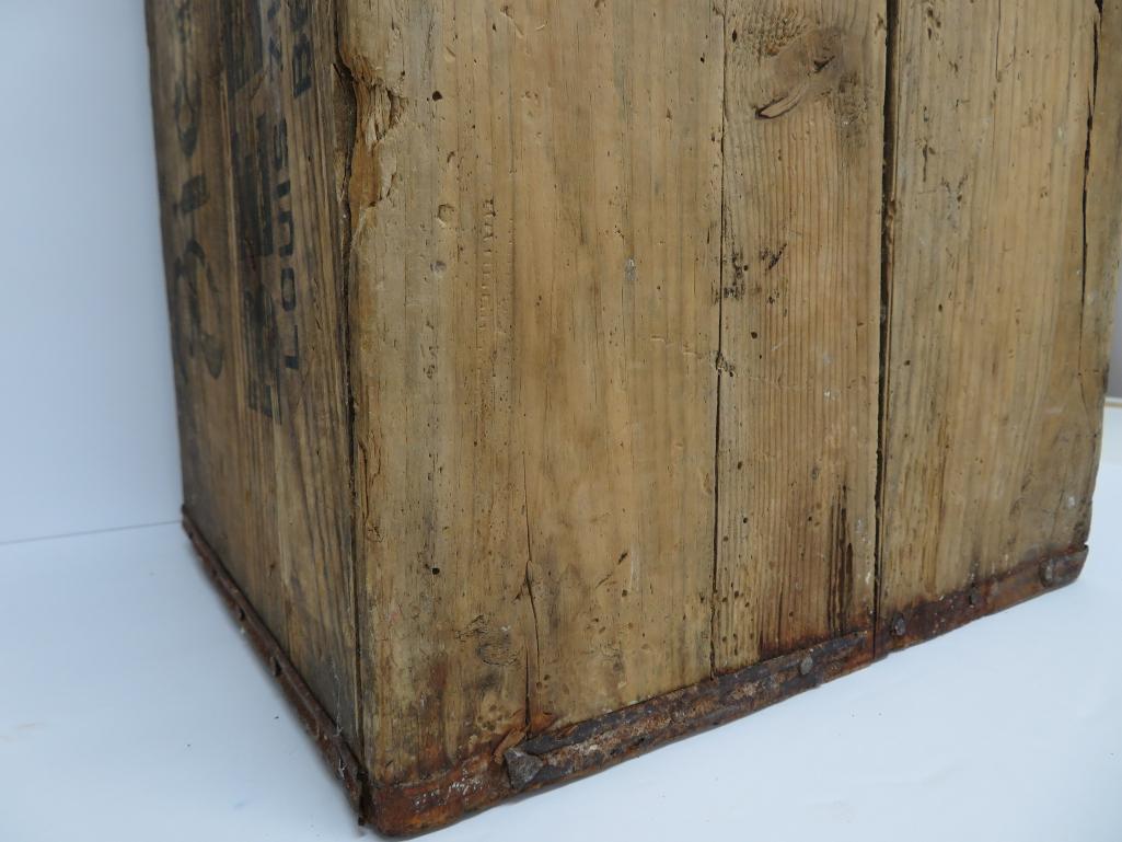 Ziegler Beer wood box, Beaver Dam Wis, 18"