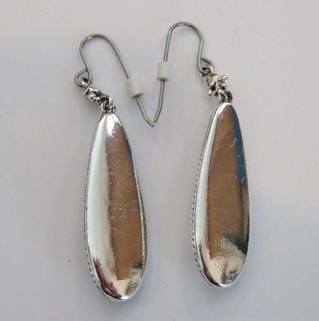 Abalone leaf shape pendant and drop earrings