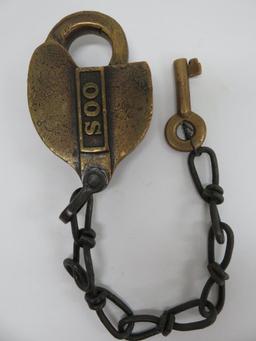 Soo Line Railroad lock and key, 4"