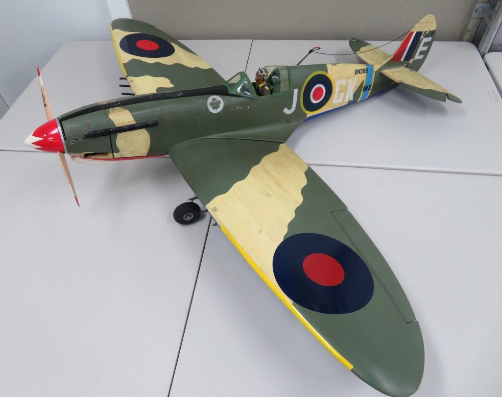 Awesome WWII Military Plane Model (large)