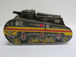 Marx Wind up tin litho Tank, 10"