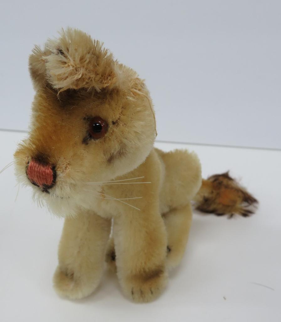 Steiff lion, 5"