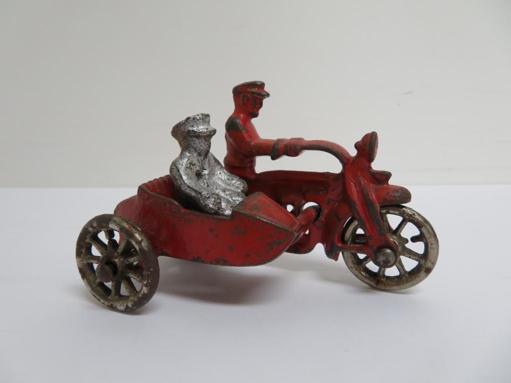 Cast Iron motorcycle with side car, COP, 4"