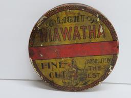 Light Hiawatha Fine Cut tobacco tin, round 8"