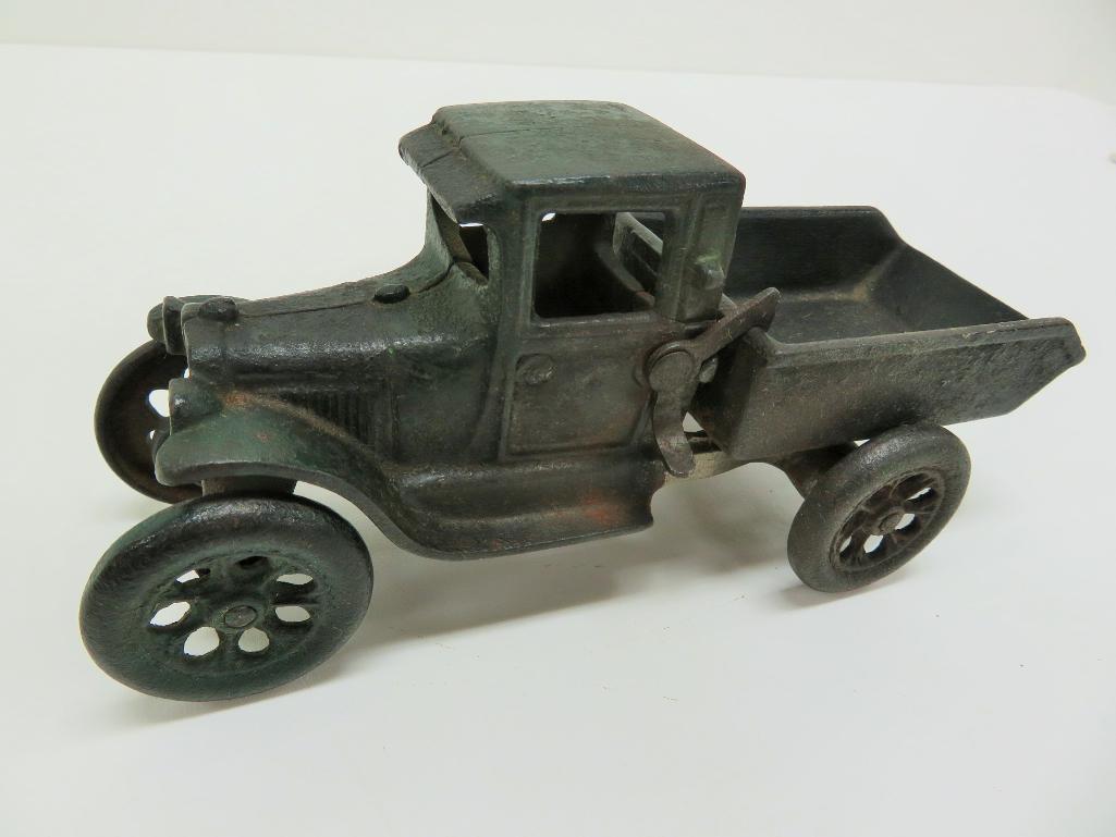 Arcade cast iron dump truck, 7", marked 219 R