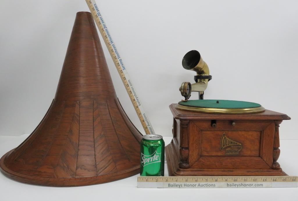 Columbia Graphophone with wooden horn