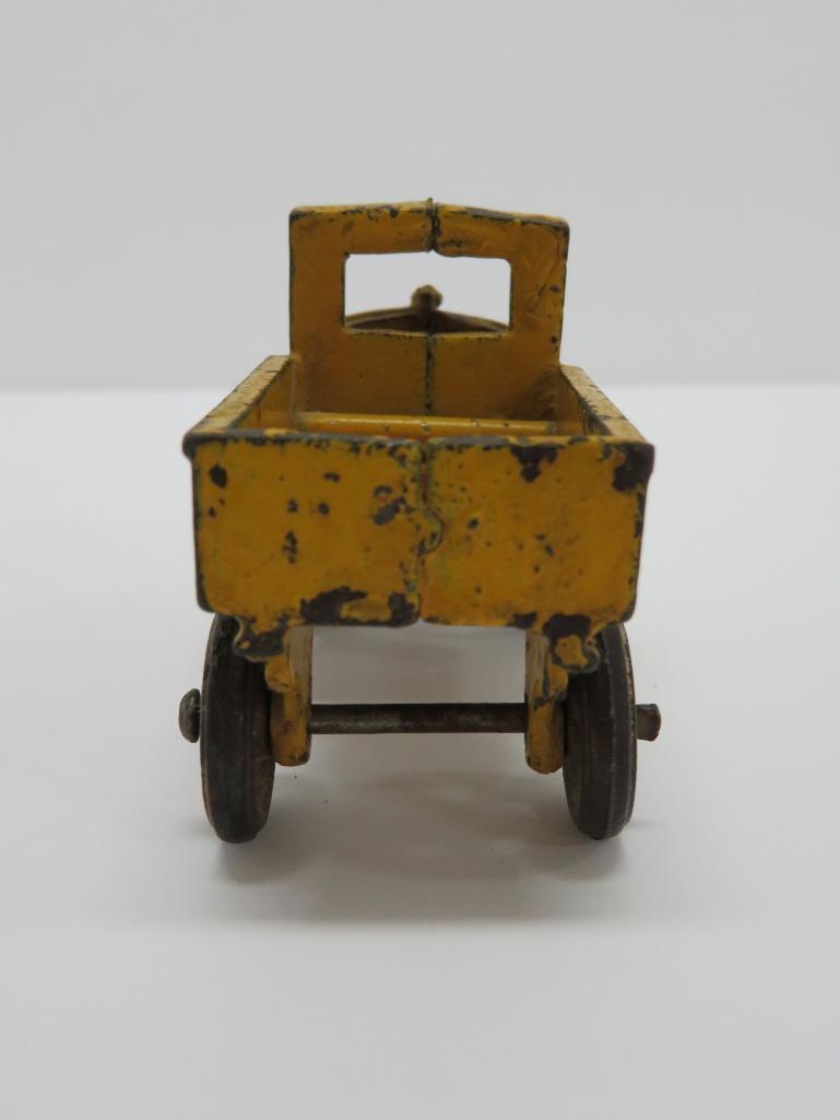 Cast iron C cab truck with cast wheels, 4 1/4"