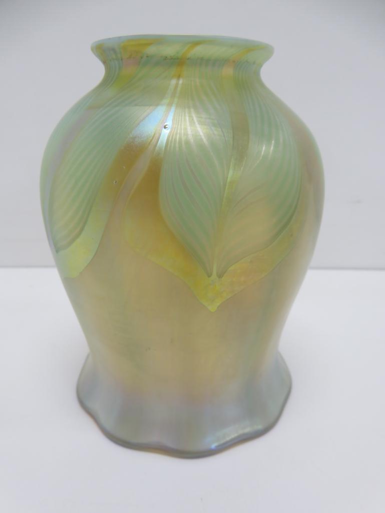 Quezal art glass shade, 5"