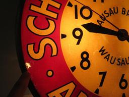 Nice Schoen's Old Lager Adel Brau clock, Wausau, works, 14 1/2"