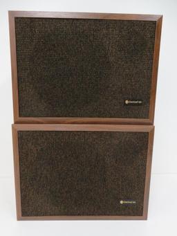 Pair of Vintage Criterion 222 book shelf speakers