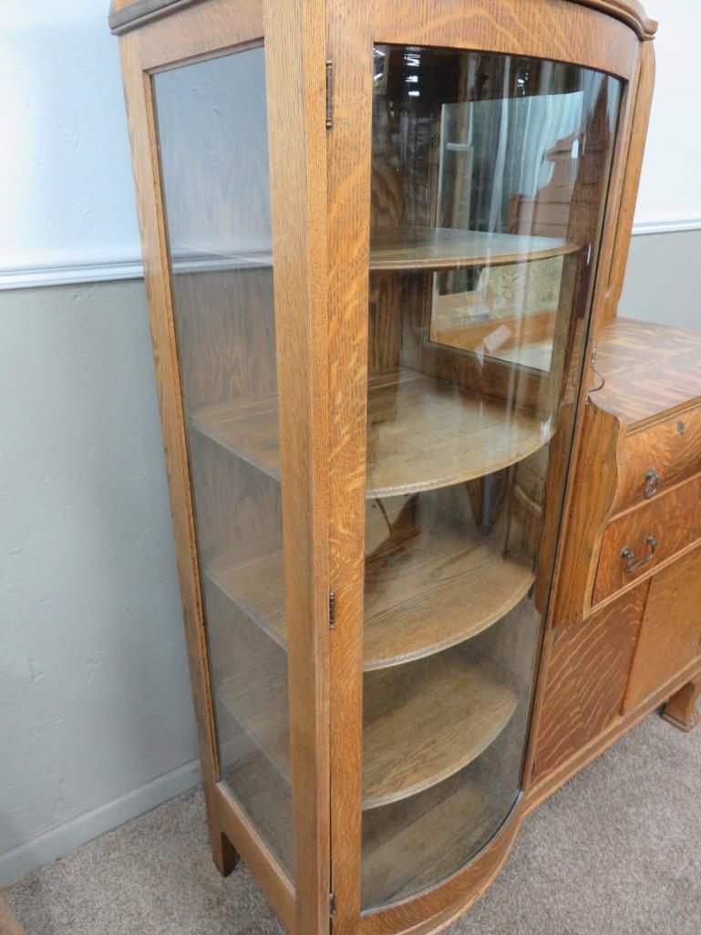 Beautiful Oak China Cabinet / Server