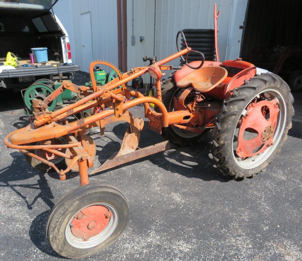 Allis Chalmers Model G tractor with instruction manuals, 3615-6