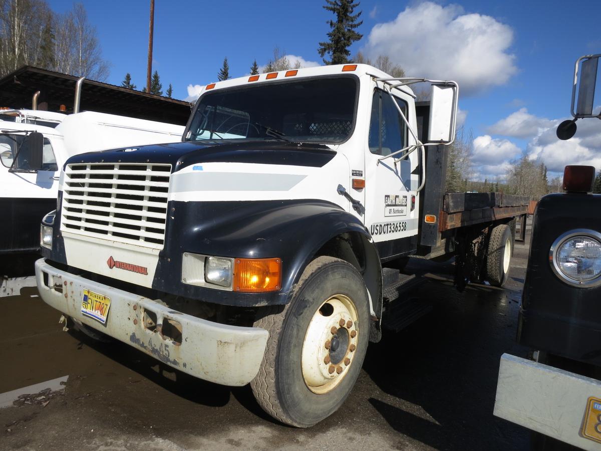 1989 International 18' Flat Bed