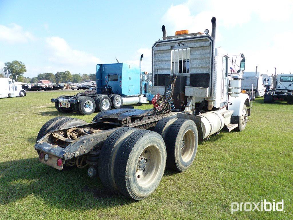 1997 Kenworth W900 Truck Tractor, s/n 1XKWDR9X9VJ741465: T/A, Day Cab, 13-s