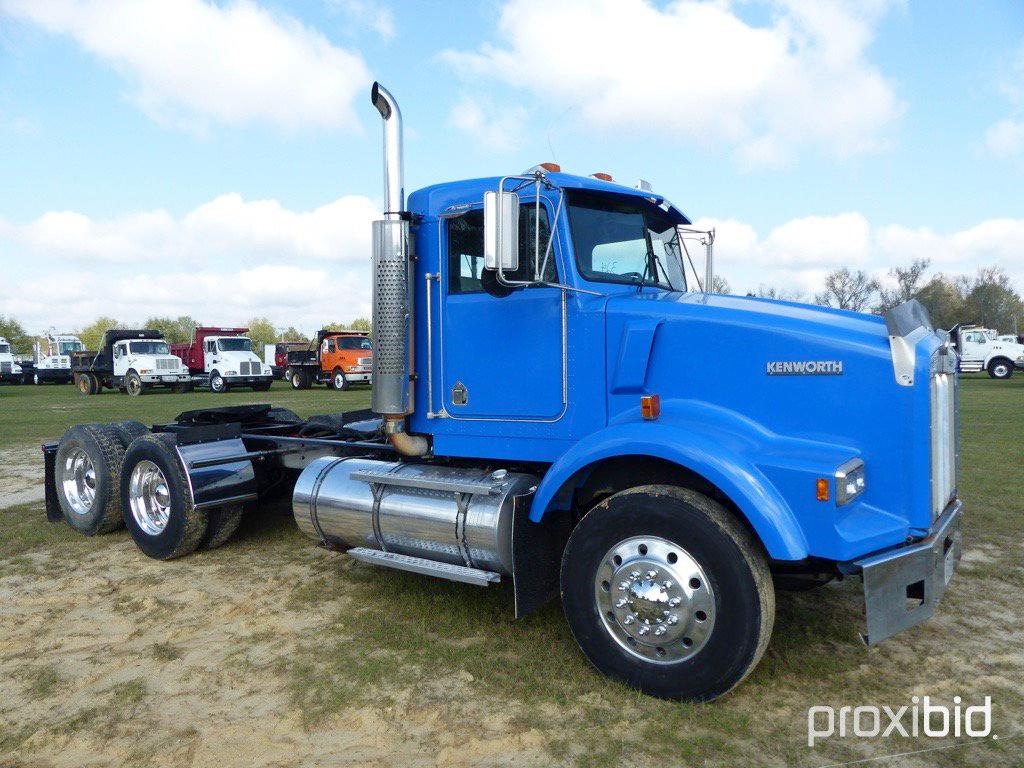 1994 Kenworth T800 Truck Tractor, s/n 1XKDDB9X7RJ628344: T/A, Day Cab, Cat