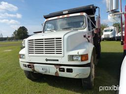 2000 International 4700 Single-axle Dump Truck, s/n 1HTSCABPXYH252743: T444