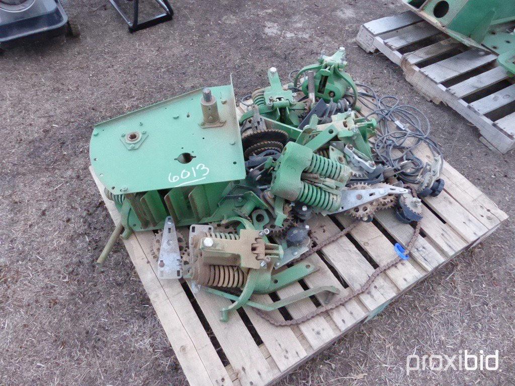 John Deere 1700 Planter Parts on Pallet