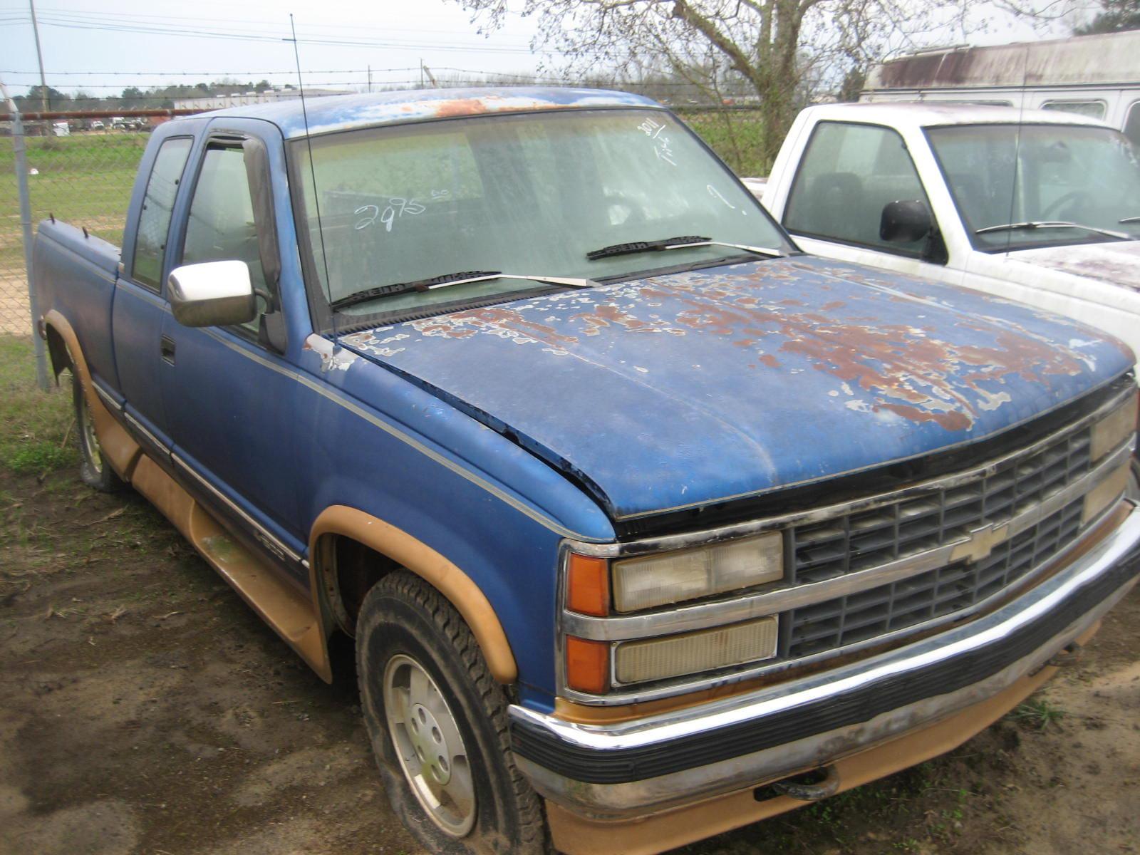 1993 Chevy 1500 4WD Pickup, s/n 2GCUK19F6P1165690: 167K mi.