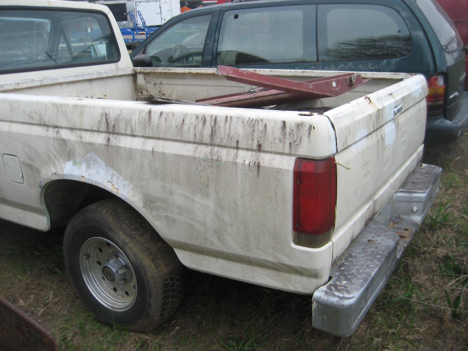 1987 Ford F150 Pickup, s/n 1FTDF15Y3HKB04261