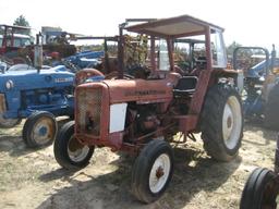 International Tractor: Diesel Eng., 2720 hrs