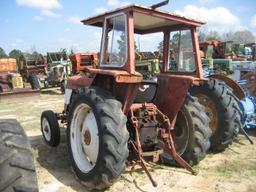 International Tractor: Diesel Eng., 2720 hrs