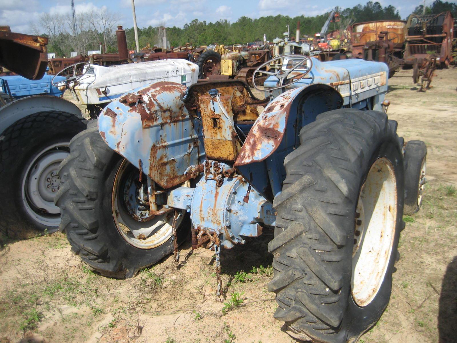 Ford 3000 Tractor: Diesel Eng., 5272 hrs