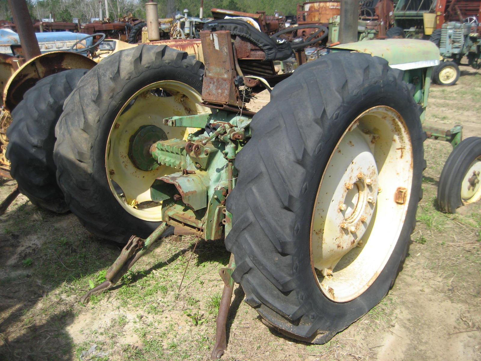John Deere 1120 Tractor, s/n 141739: Diesel Eng., 2906 hrs