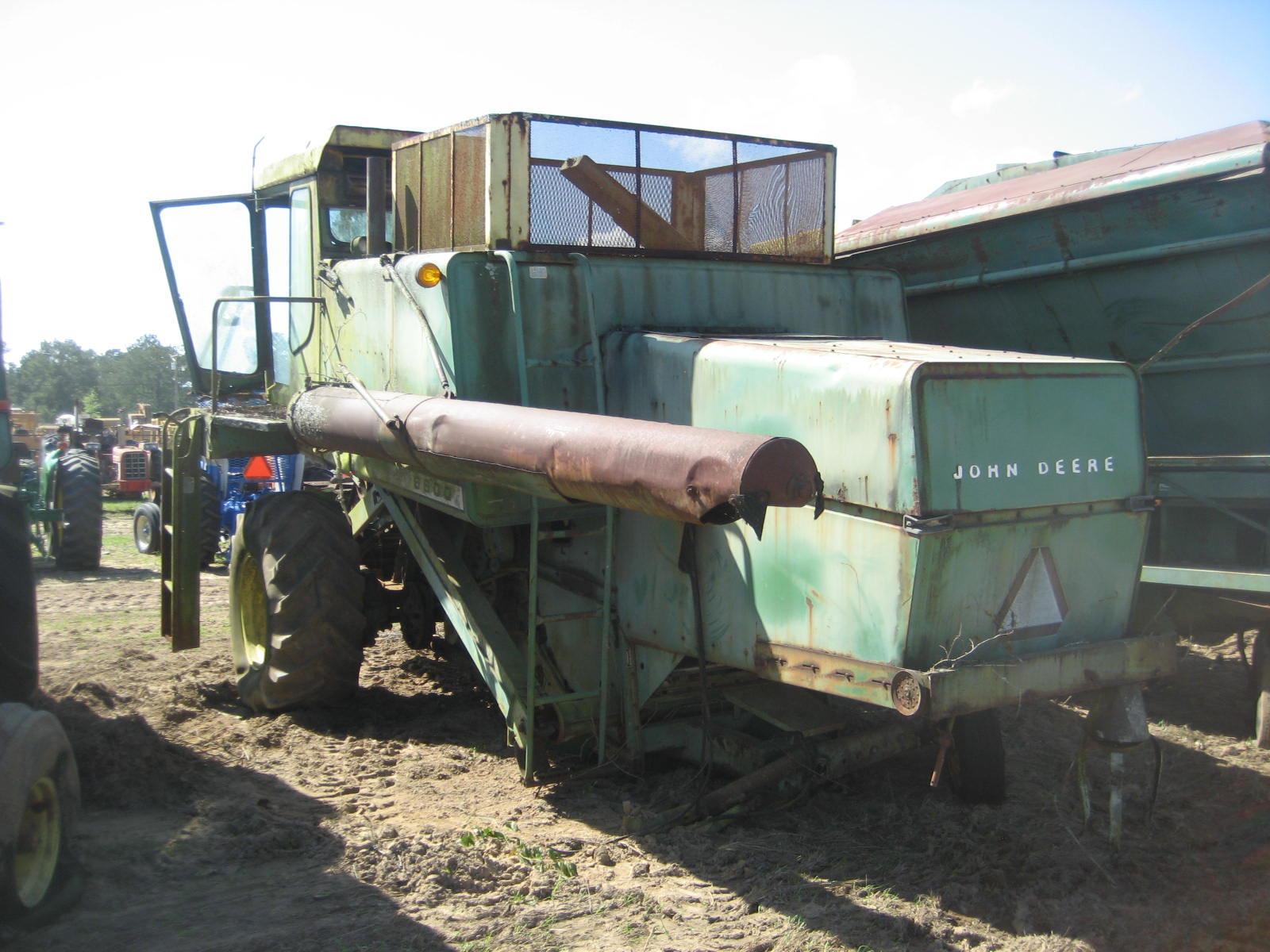 John Deere 6600 Cotton Picker