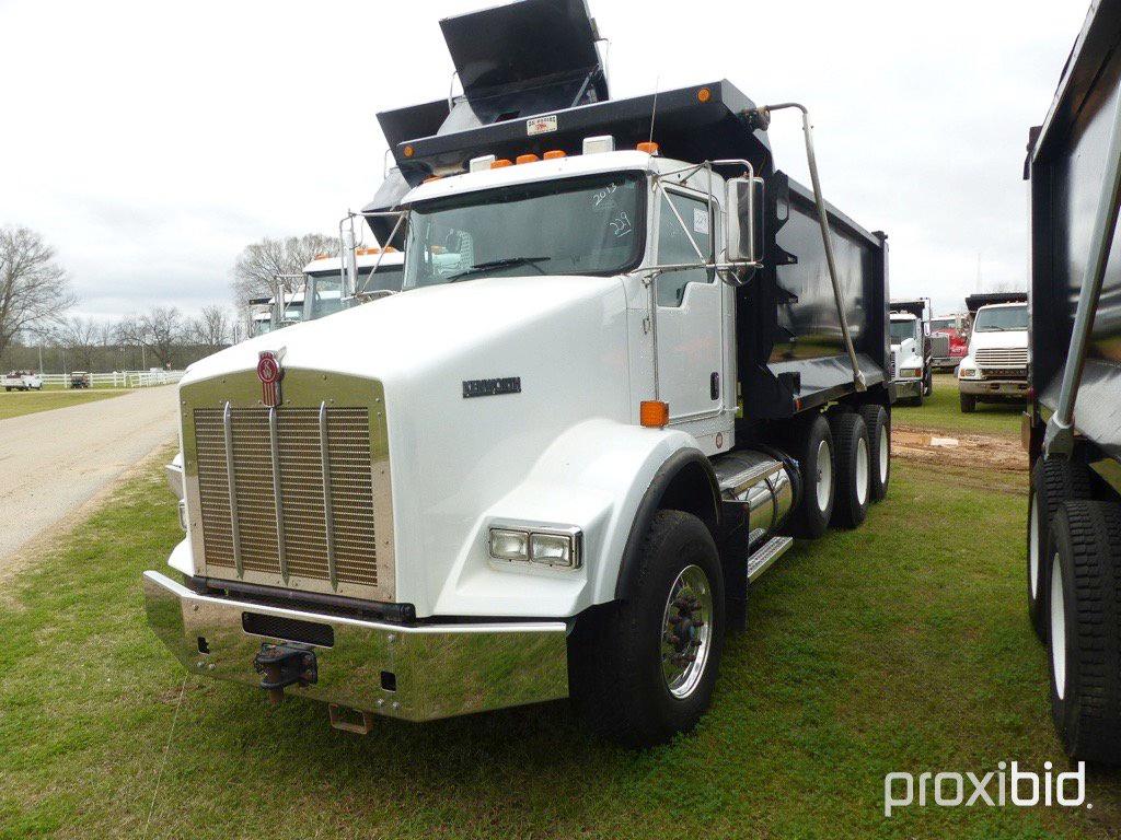 2013 Kenworth T800 Tri-axle Dump Truck, s/n 1NKDL40X2DJ339208: Cummins ISX1