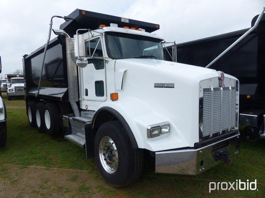 2013 Kenworth T800 Tri-axle Dump Truck, s/n 1NKDL40X9DJ339206: Cummins ISX1