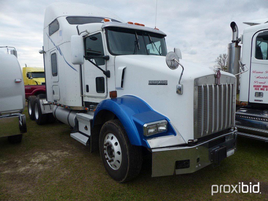 2007 Kenworth T800 Truck Tractor, s/n 1XKDDB8X17J180424: Sleeper, Cat 475 E