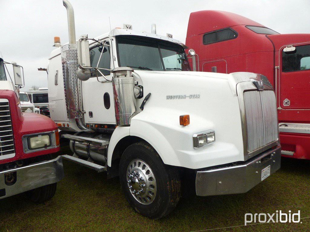 2001 Western Star 4964SX Truck Tractor, s/n 2WKPDDXJ61K968176: Sleeper, 10-