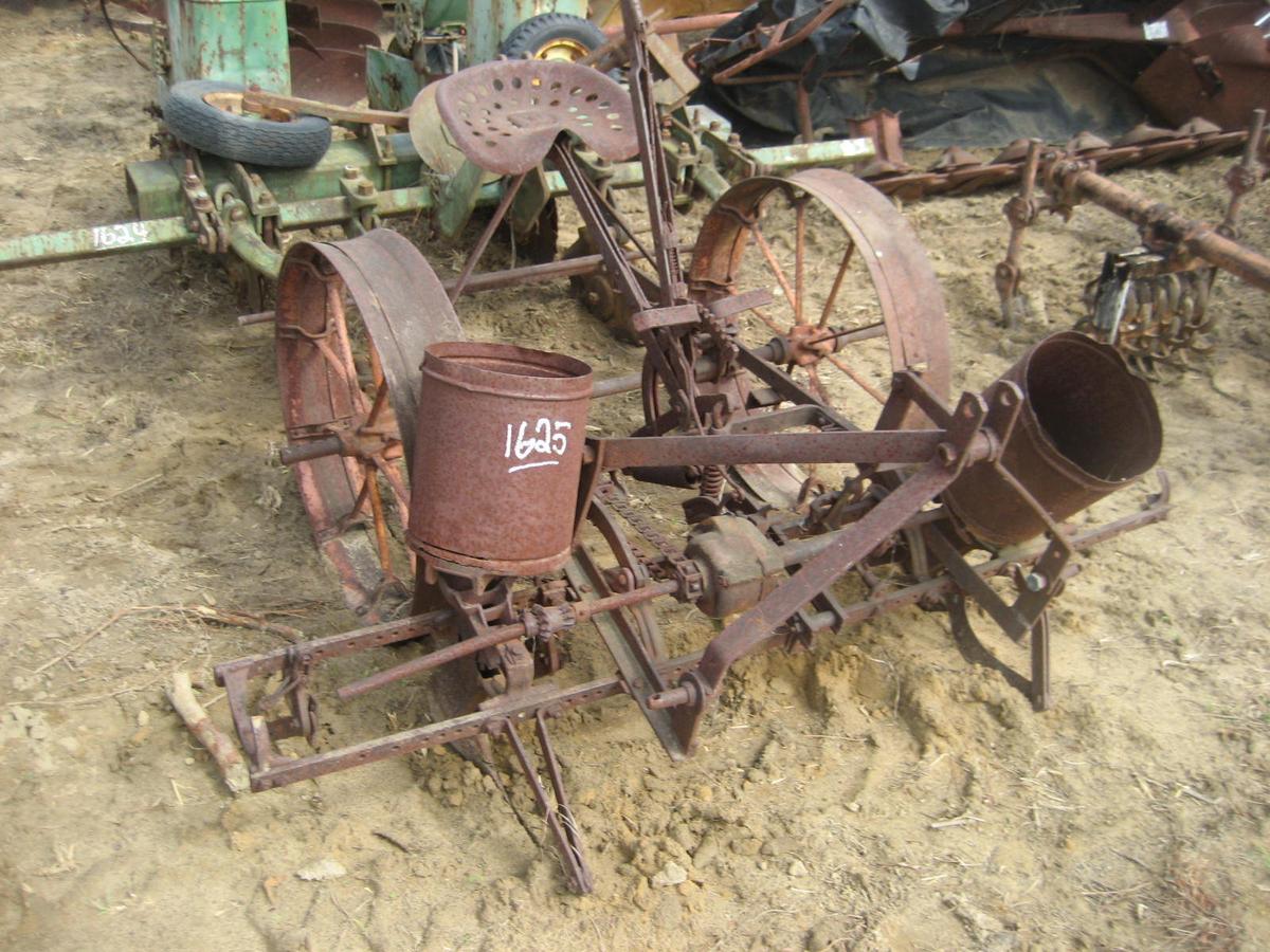 Antique 2-row Planter