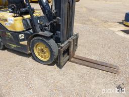 2001 Daewoo G25P-3 Forklift, s/n D2-D1029: LP Gas, 3-stage, Side Shift, 4'