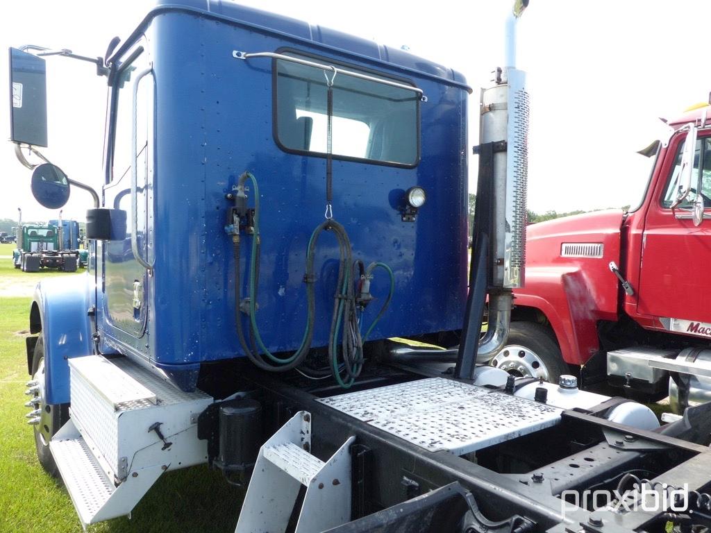 2001 International 9900i Truck Tractor, s/n 2HSCHAMR11C014379: 500 Detroit