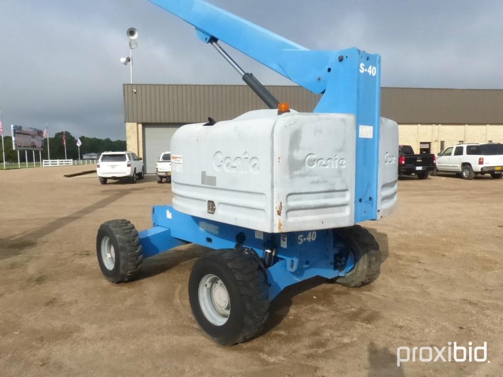 2005 Genie S40 Boom-type Manlift, s/n S40058877: Deutz Diesel, 40' 2-sec Bo