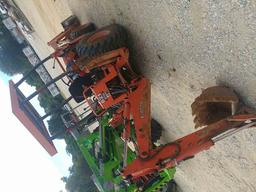 Kubota B21X2 Loader Backhoe, s/n 62746: Kubota TL421 Front Loader, Showing