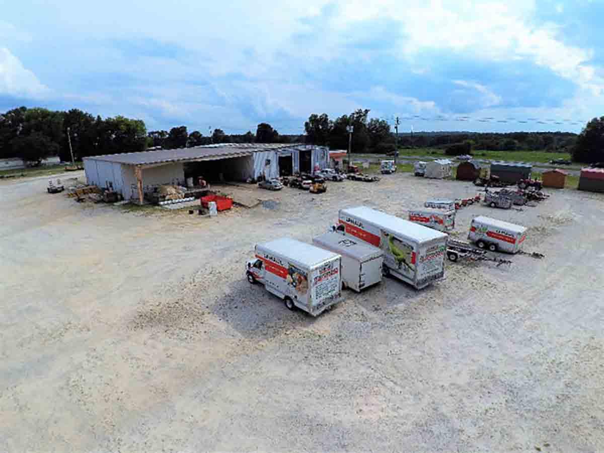 4.2 +/- acres with 14000 +/- square foot building: Enclosed, Fenced