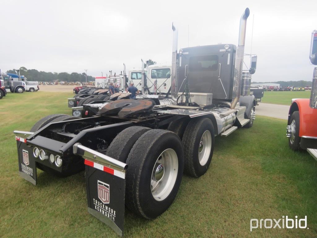 2014 Kenworth W900 Truck Tractor, s/n 1XKWD49X6EJ407199: Day Cab, Odometer