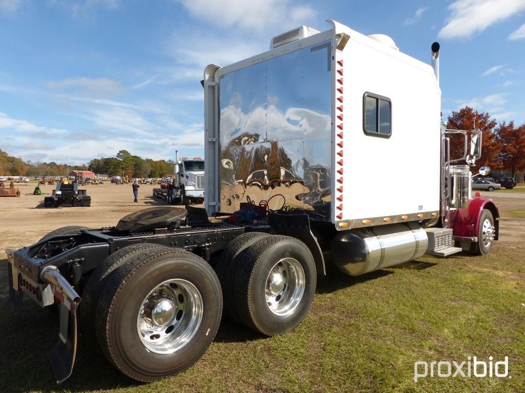 2005 Peterbilt 379 Truck Tractor, s/n 1XP5DB9X35N841535: Ext. Hood, 110" Sl