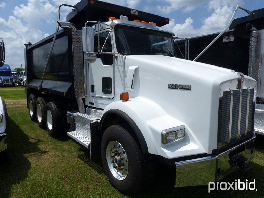 2015 Kenworth T800 Tri-axle Dump Truck, s/n 1NKDL40X7FJ441638: Cummins ISX1