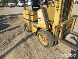 Cat V50-5N Forklift, s/n 39Y02032: 144 Standard Mast, Side Shift, Gas, Pneu