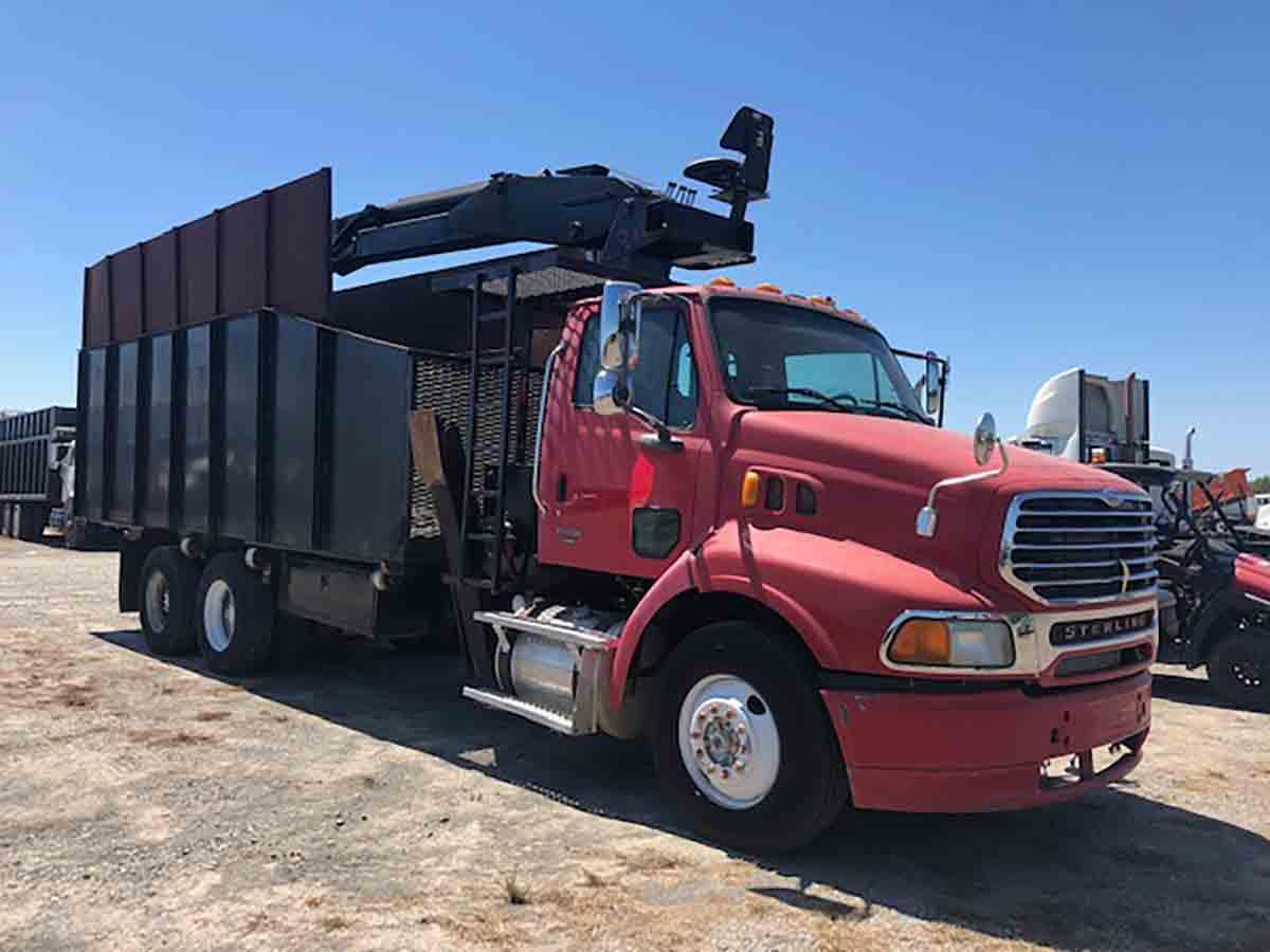 2005 Sterling Grapple Truck, s/n 2FWJA3CV05AU29421 (Title Delay): Mercedes