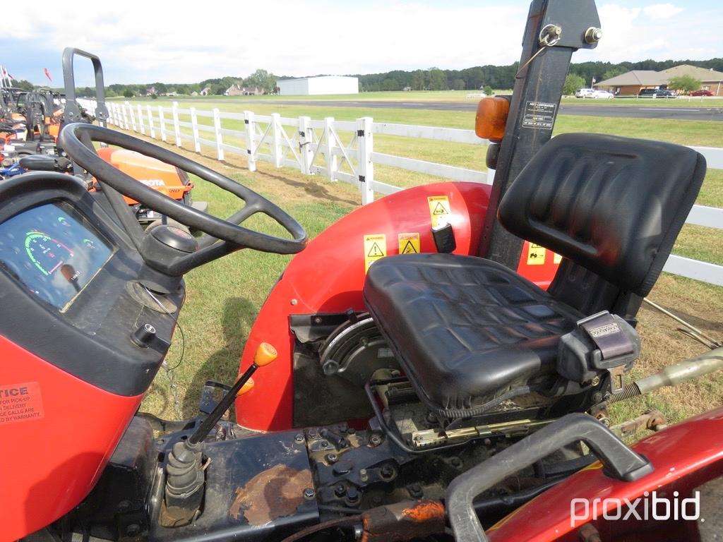 Massey Ferguson 2615 Tractor, s/n PU471609: 2wd