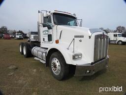 2007 Kenworth T800 Truck Tractor, s/n 3WKDD49X77F166929: T/A, Day Cab, 10-s