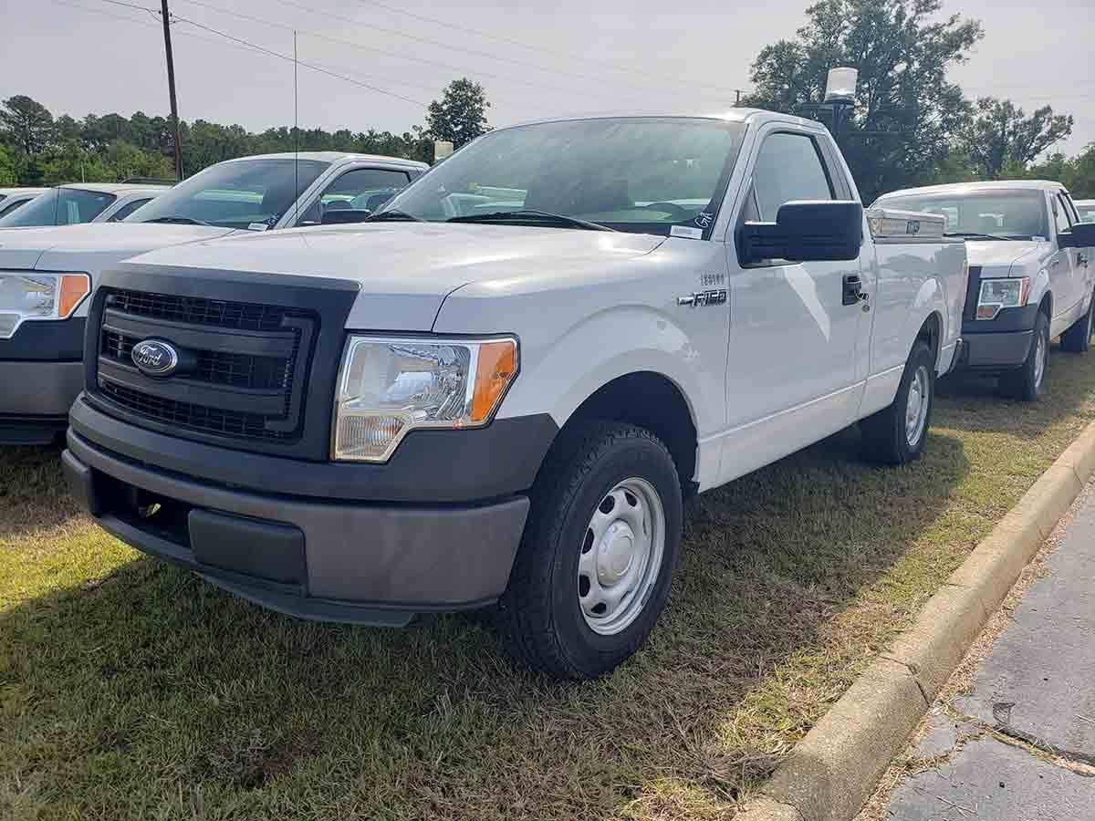 2013 Ford F150 XL Pickup, s/n 1FTMF1CM3DFC58598: 2-door, White, Styleside,