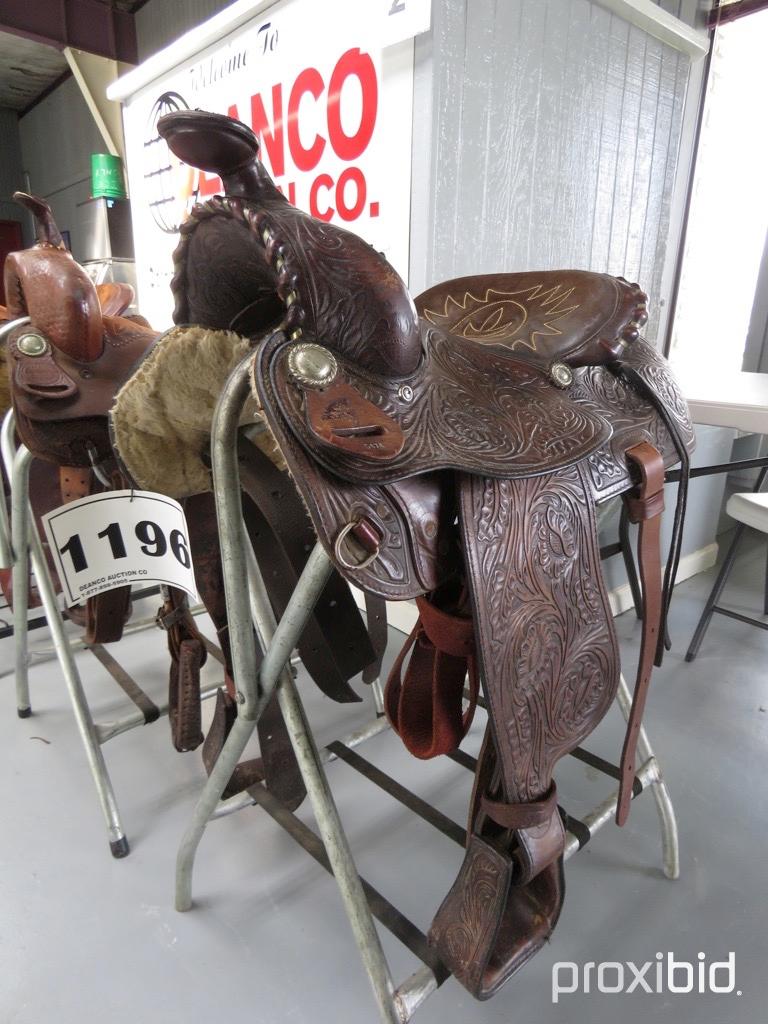 Western Pleasure Saddle, s/n 5474 (Saddle Only - Rack is not included)